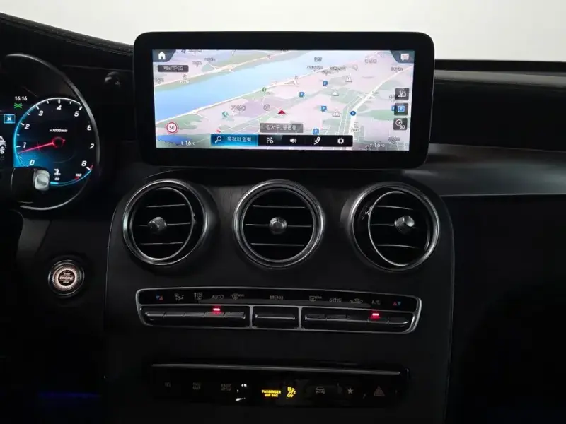 2022 Mercedes-Benz GLC с пробегом 57 638 км