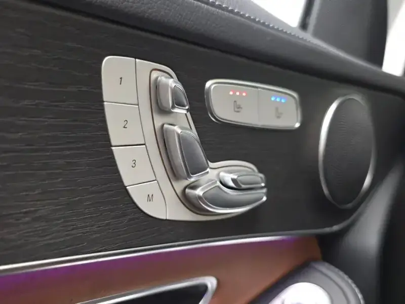 2022 Mercedes-Benz GLC с пробегом 57 638 км