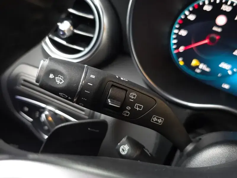 2022 Mercedes-Benz GLC с пробегом 57 638 км