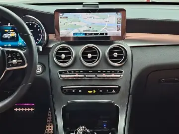 2022 Mercedes-Benz GLC с пробегом 66 827 км