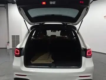 2022 Mercedes-Benz GLC с пробегом 57 638 км