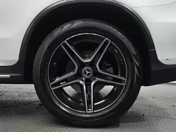 2022 Mercedes-Benz GLC с пробегом 57 638 км