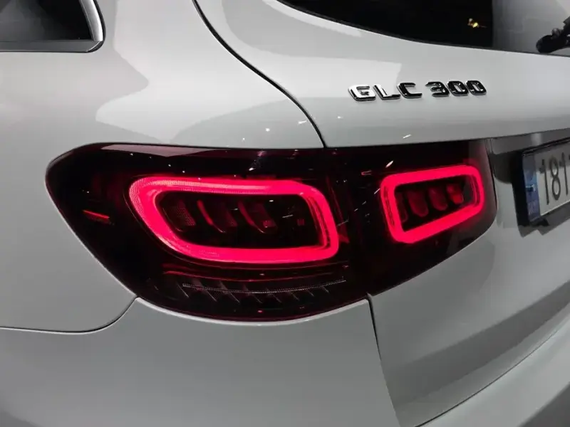 2022 Mercedes-Benz GLC с пробегом 57 638 км