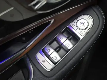 2022 Mercedes-Benz GLC с пробегом 57 638 км