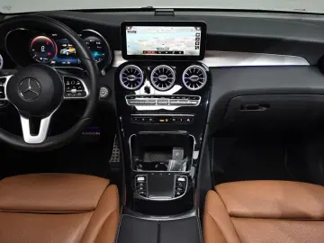 2021 Mercedes-Benz GLC с пробегом 139 542 км