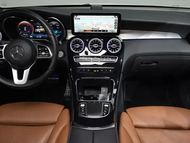 2021 Mercedes-Benz GLC с пробегом 139 542 км