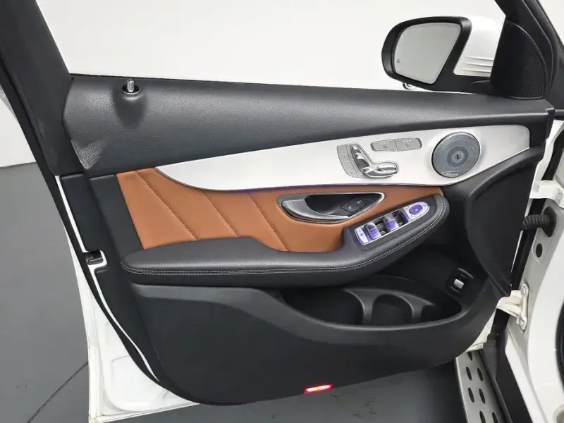 2021 Mercedes-Benz GLC с пробегом 139 542 км