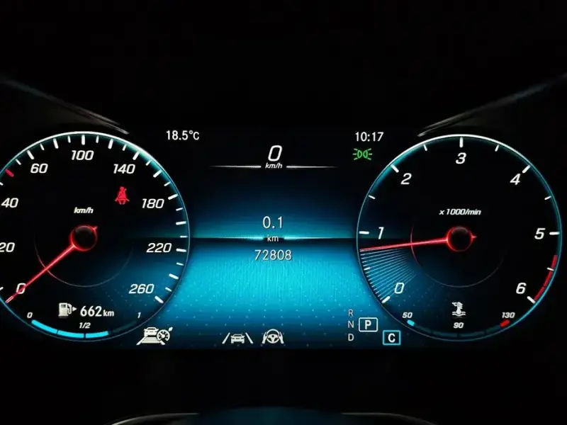 2021 Mercedes-Benz GLC с пробегом 72 808 км