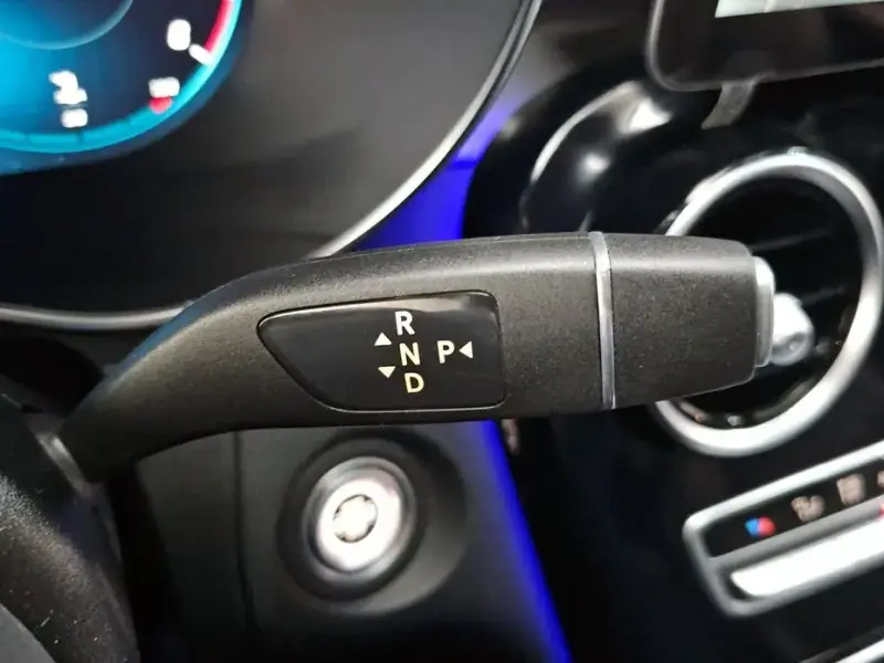 2021 Mercedes-Benz GLC с пробегом 72 808 км