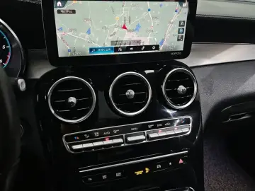 2021 Mercedes-Benz GLC с пробегом 72 808 км