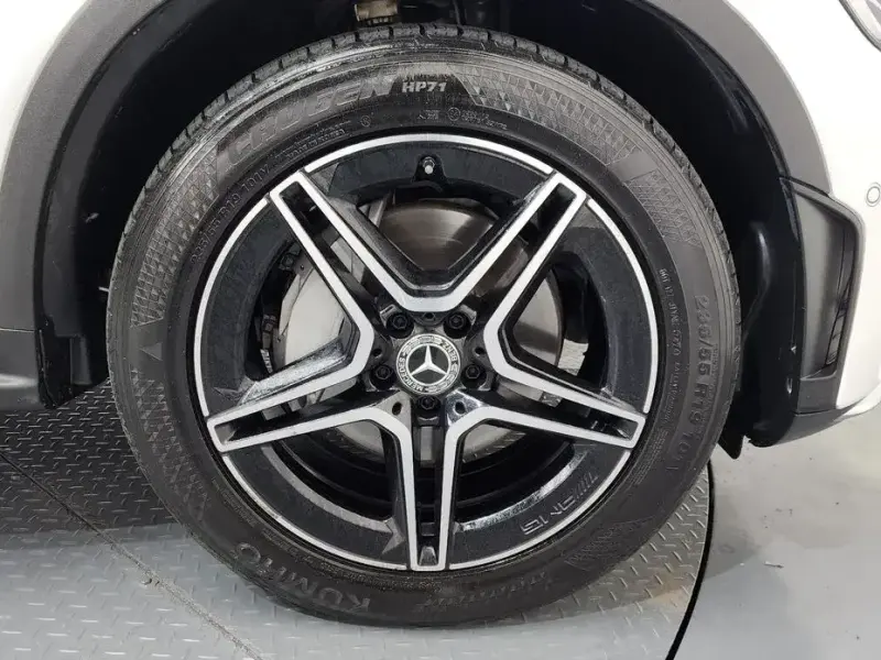 2022 Mercedes-Benz GLC с пробегом 80 949 км