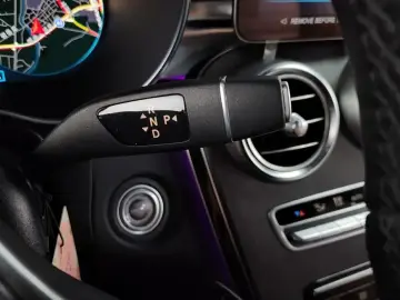 2022 Mercedes-Benz GLC с пробегом 80 949 км