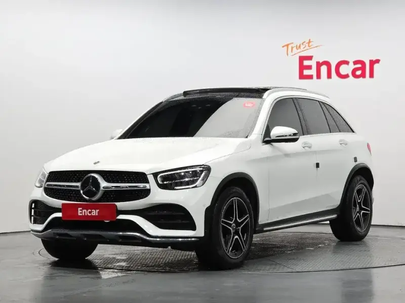 2022 Mercedes-Benz GLC с пробегом 48 032 км