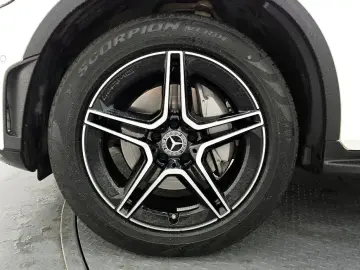 2022 Mercedes-Benz GLC с пробегом 48 032 км
