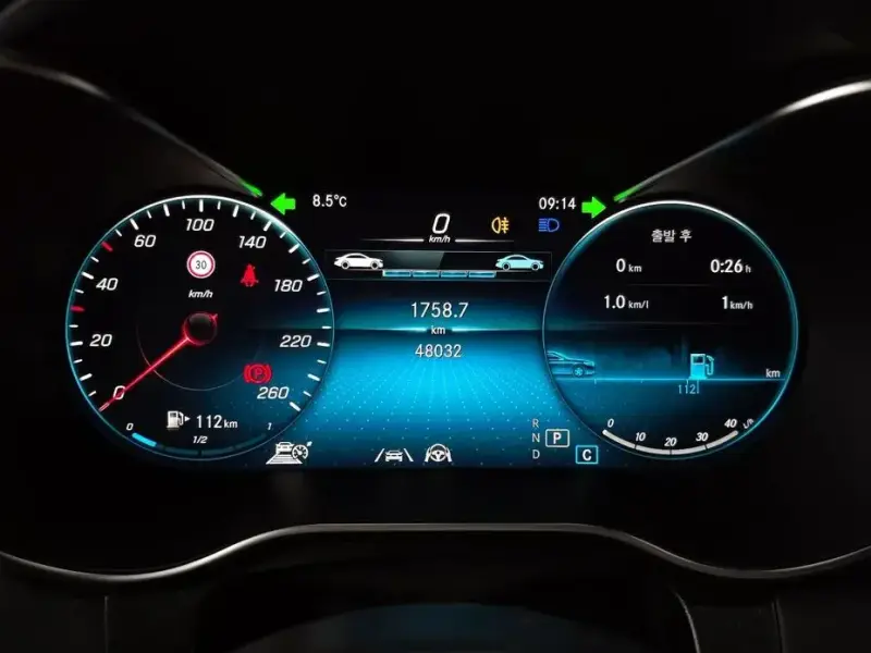 2022 Mercedes-Benz GLC с пробегом 48 032 км