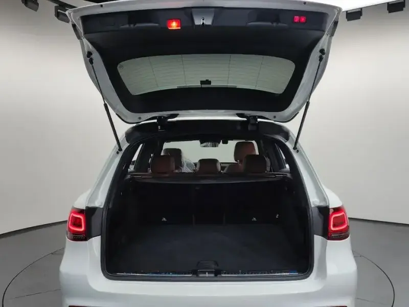 2022 Mercedes-Benz GLC с пробегом 80 949 км