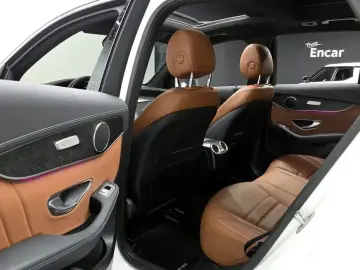 2022 Mercedes-Benz GLC с пробегом 48 032 км
