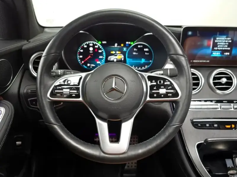 2022 Mercedes-Benz GLC с пробегом 48 032 км