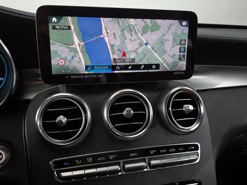 2022 Mercedes-Benz GLC с пробегом 48 032 км