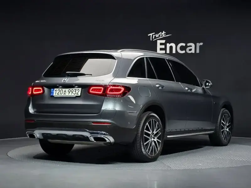 2021 Mercedes-Benz GLC с пробегом 102 559 км