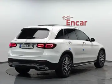 2021 Mercedes-Benz GLC с пробегом 57 982 км
