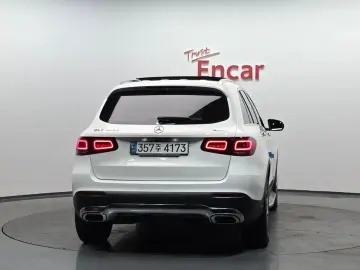 2021 Mercedes-Benz GLC с пробегом 57 982 км