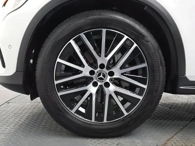 2021 Mercedes-Benz GLC с пробегом 57 982 км
