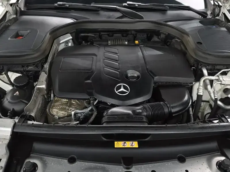 2021 Mercedes-Benz GLC с пробегом 57 982 км