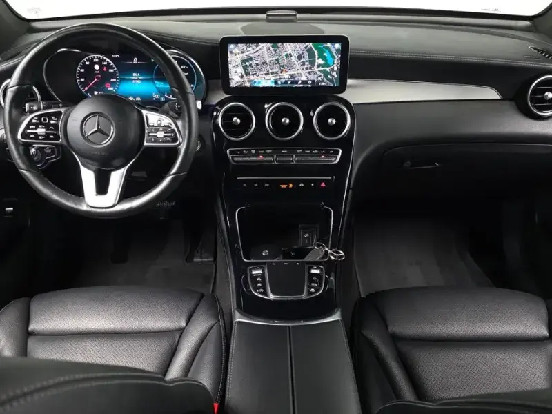 2021 Mercedes-Benz GLC с пробегом 57 982 км
