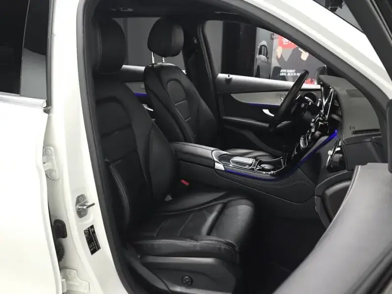 2021 Mercedes-Benz GLC с пробегом 57 982 км