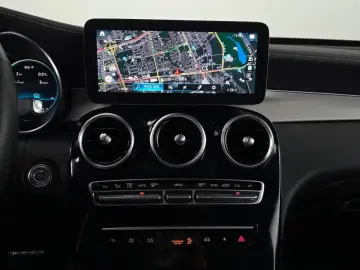 2021 Mercedes-Benz GLC с пробегом 57 982 км