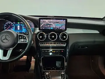 2022 Mercedes-Benz GLC с пробегом 73 147 км