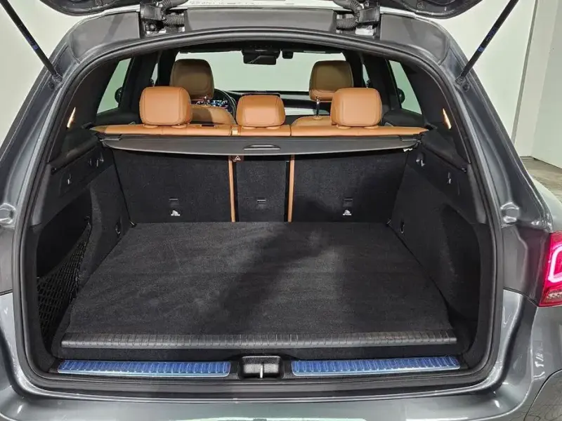 2022 Mercedes-Benz GLC с пробегом 73 147 км