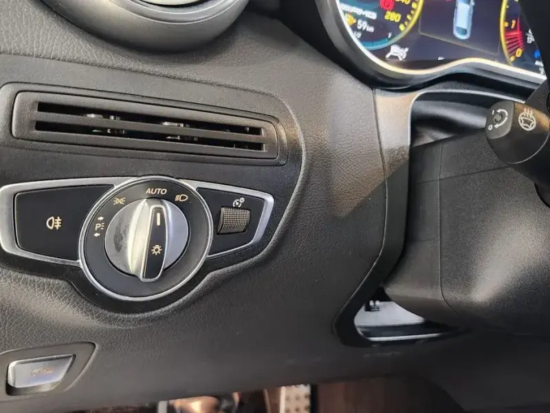 2022 Mercedes-Benz GLC с пробегом 52 700 км