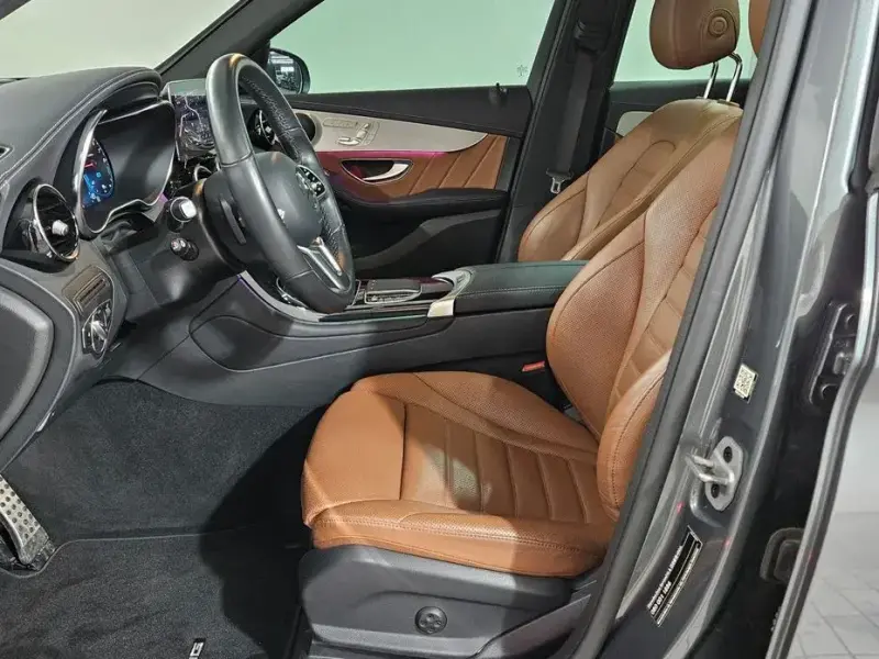 2022 Mercedes-Benz GLC с пробегом 73 147 км