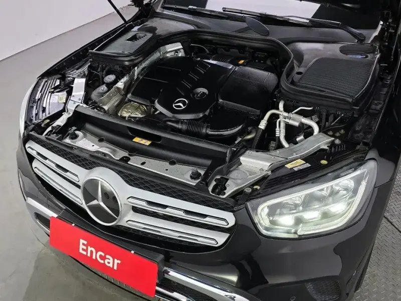 2021 Mercedes-Benz GLC с пробегом 61 670 км