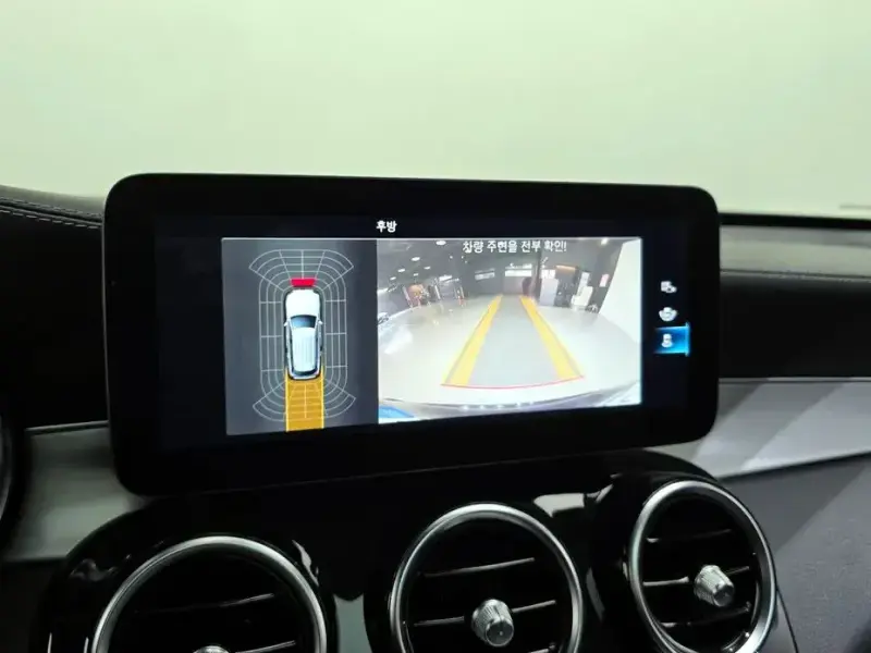 2021 Mercedes-Benz GLC с пробегом 61 670 км