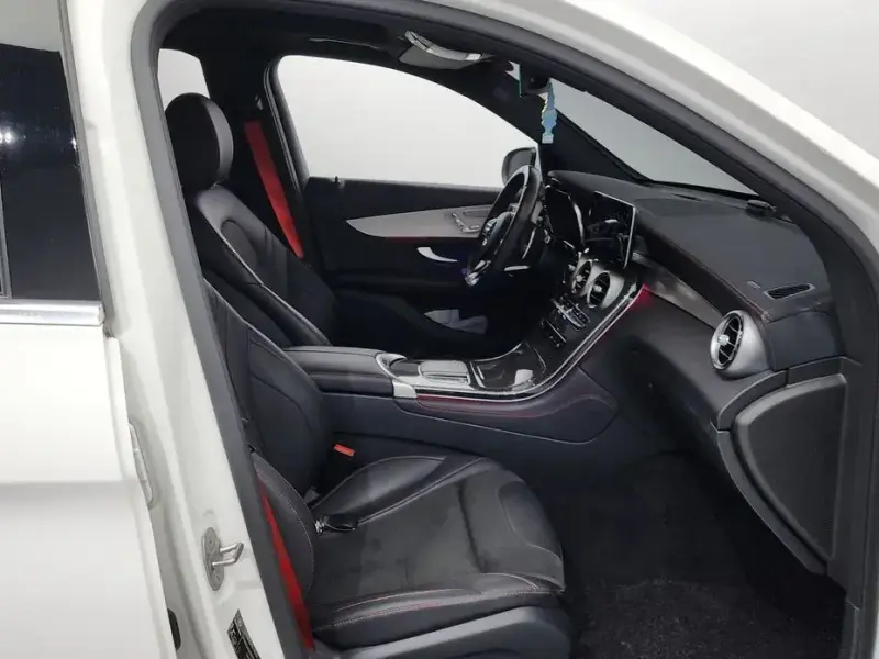 2021 Mercedes-Benz GLC с пробегом 82 821 км