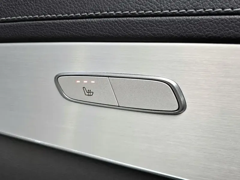 2021 Mercedes-Benz GLC с пробегом 61 670 км
