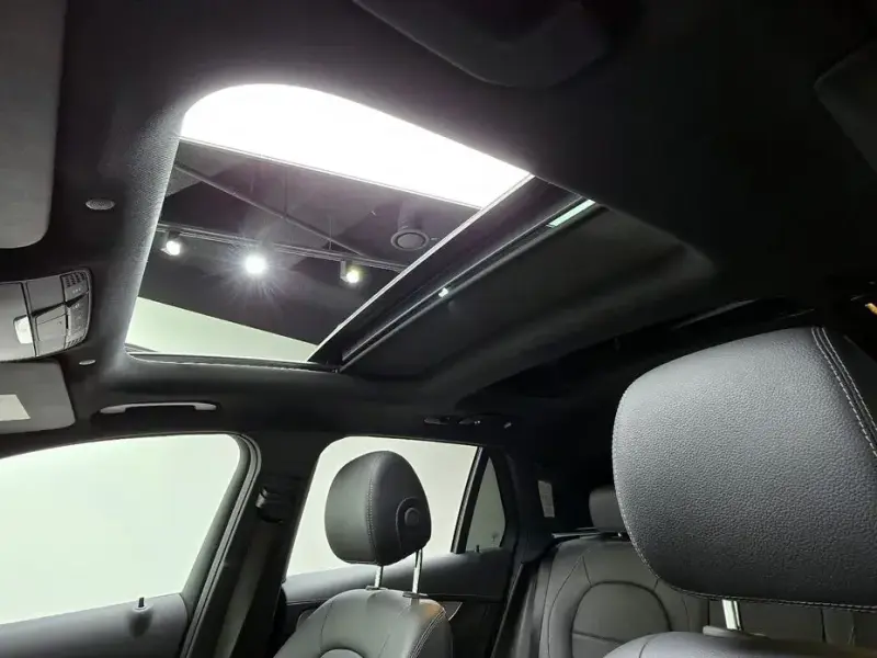 2021 Mercedes-Benz GLC с пробегом 61 670 км