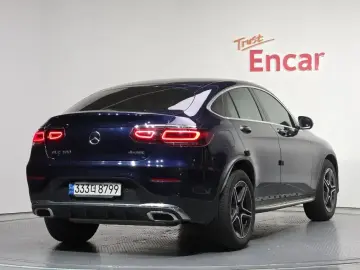 2022 Mercedes-Benz GLC с пробегом 96 982 км
