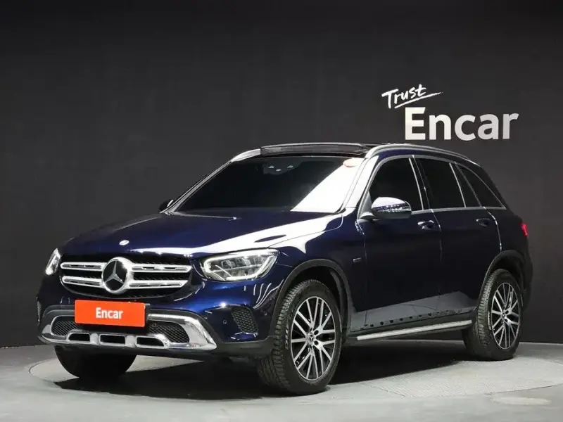 2021 Mercedes-Benz GLC с пробегом 61 873 км