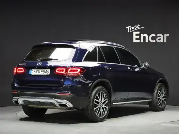 2021 Mercedes-Benz GLC с пробегом 61 873 км