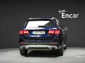 2021 Mercedes-Benz GLC с пробегом 61 873 км