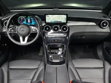 2021 Mercedes-Benz GLC с пробегом 61 873 км