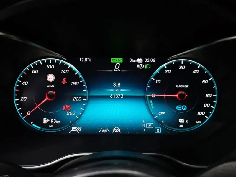 2021 Mercedes-Benz GLC с пробегом 61 873 км