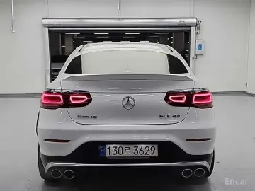 2021 Mercedes-Benz GLC с пробегом 109 990 км