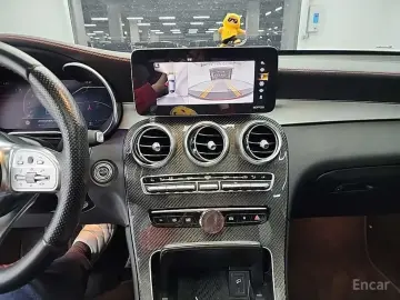 2021 Mercedes-Benz GLC с пробегом 109 990 км