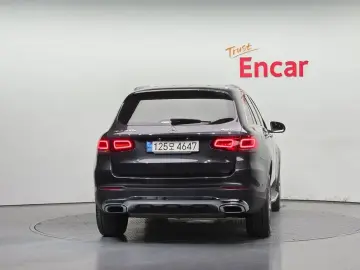 2021 Mercedes-Benz GLC с пробегом 139 353 км