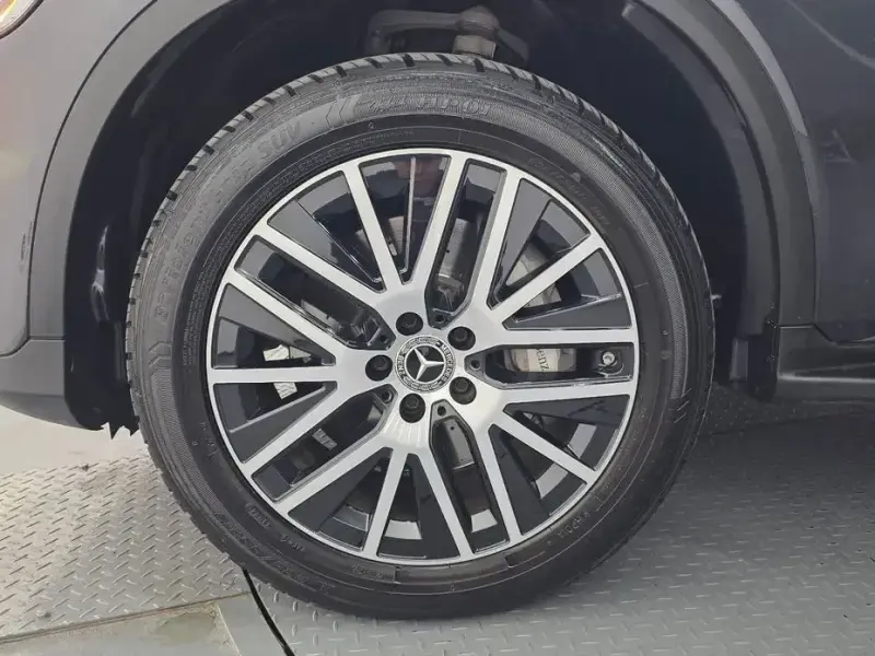2021 Mercedes-Benz GLC с пробегом 139 353 км